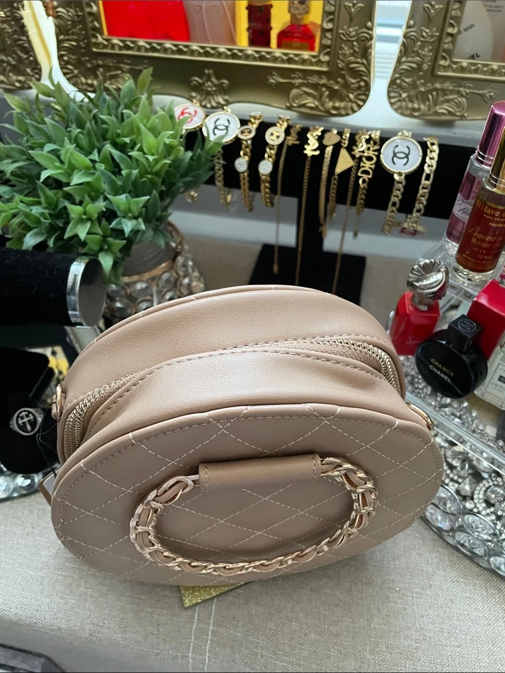 ✨Faux-Leather Quilted Crossbody Bag in Nude Pink✨NWT
